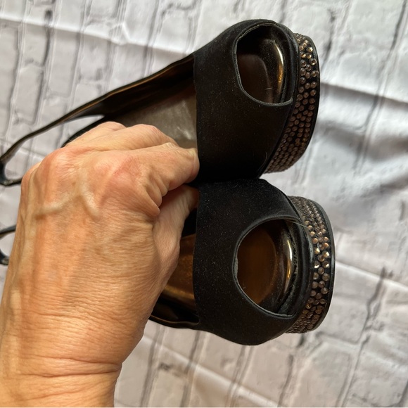 BCBG MAX AZRIA Black Sparkle Heels 7.5 WOW - Picture 9 of 11